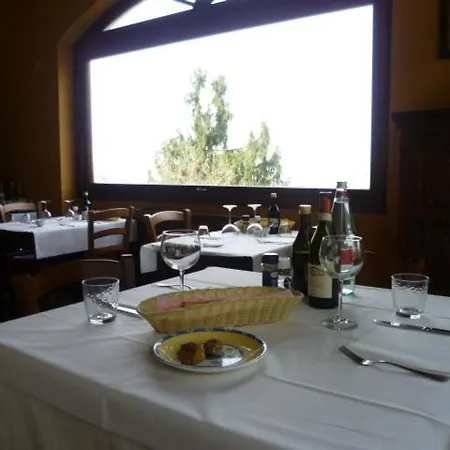 La Briccola Lantgård Diano dʼAlba