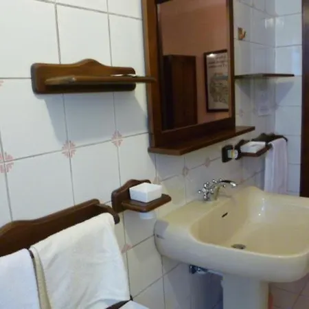 Lantgård La Briccola Diano dʼAlba