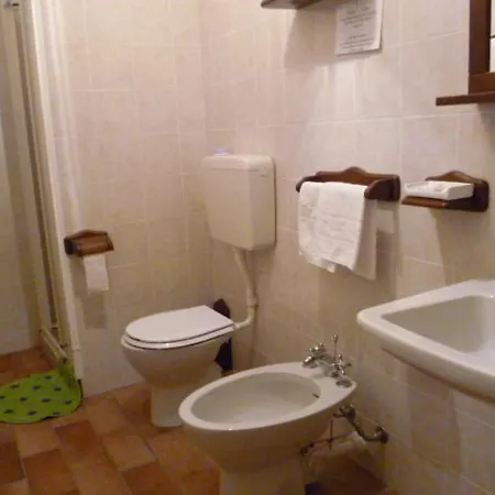 La Briccola Lantgård Diano dʼAlba