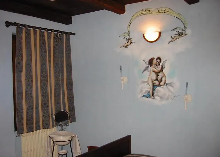 בית חווה La Briccola Diano dʼAlba